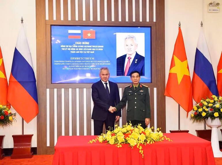 1012giang3.jpg