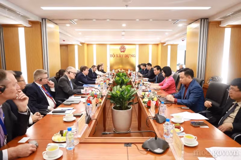 会议现场。（图片来源：越南建设部报网）