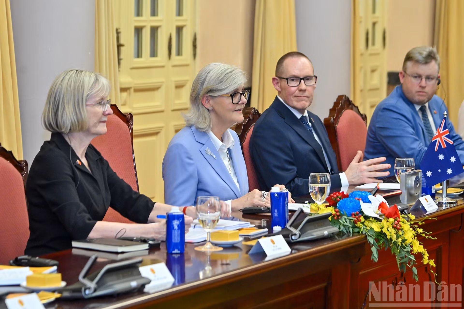 10910.jpg