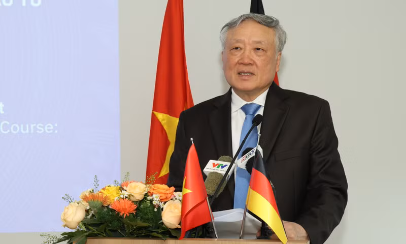 政府常务副总理阮和平。