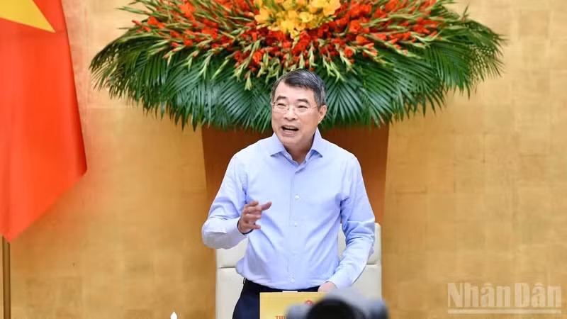 政府总理黎明兴发表讲话。
