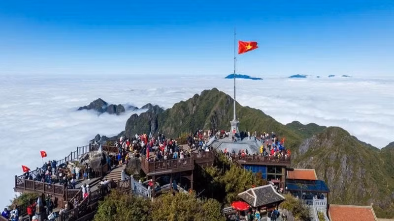 番西邦峰——老街省沙巴镇旅游景点之一。