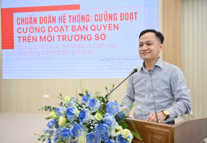 《知识产权与创新》杂志代表发表讲话。
