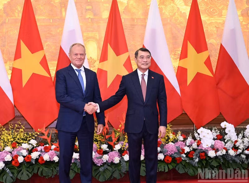 越南政府总理黎明兴和波兰共和国总理唐纳德·图斯克。