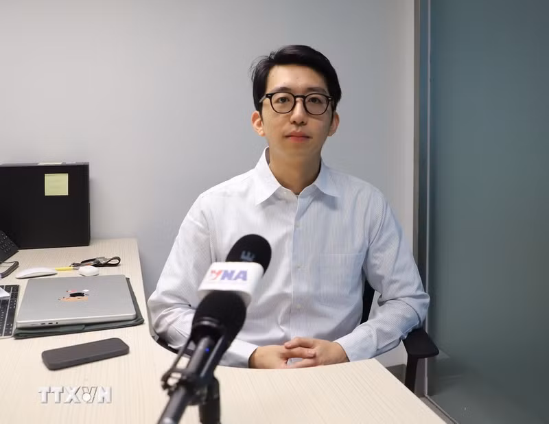 中国香港城市大学助理教授、海平面变化与气候风险量化领域顶尖专家林玉成。（图片来源：越通社）
