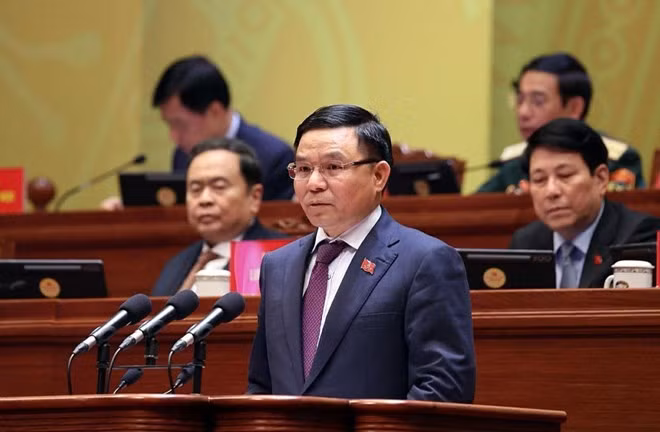 越南工贸部党委书记、代理部长黎孟雄发表讲话。（图片来源：laodong.vn）