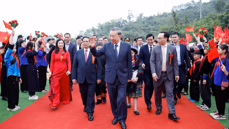 苏林总书记，范明正总理出席2026年陆地边境各乡九年一贯制寄宿学校同步动工仪式。