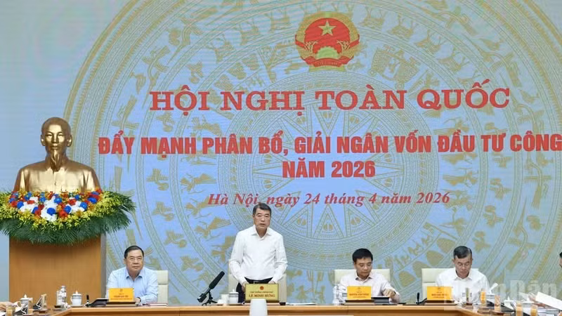 越南政府总理黎明兴主持会议。