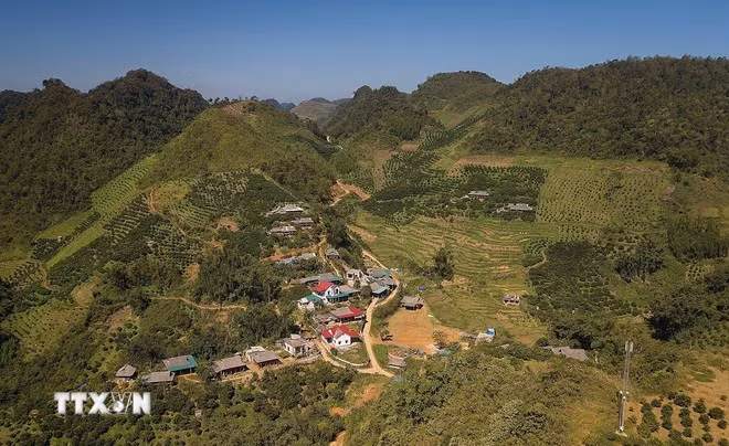 位于云山乡的芒族人村庄。