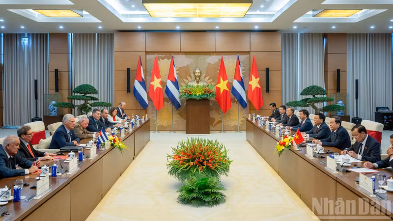 会见场景。