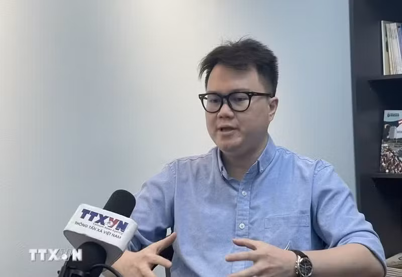 马来亚东南亚历史与国防研究学者恩佐·沈鸿俊。（图片来源：越通社）